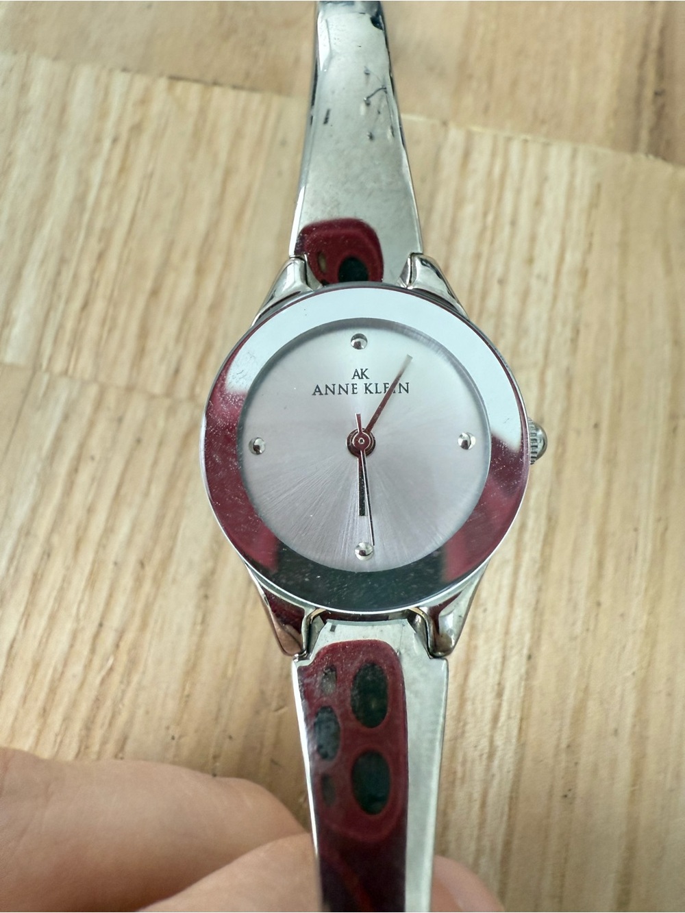 Anne Klein ladies silver tone watch NEW BATTERY